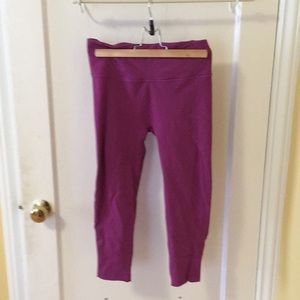 Lululemon capri yoga pants